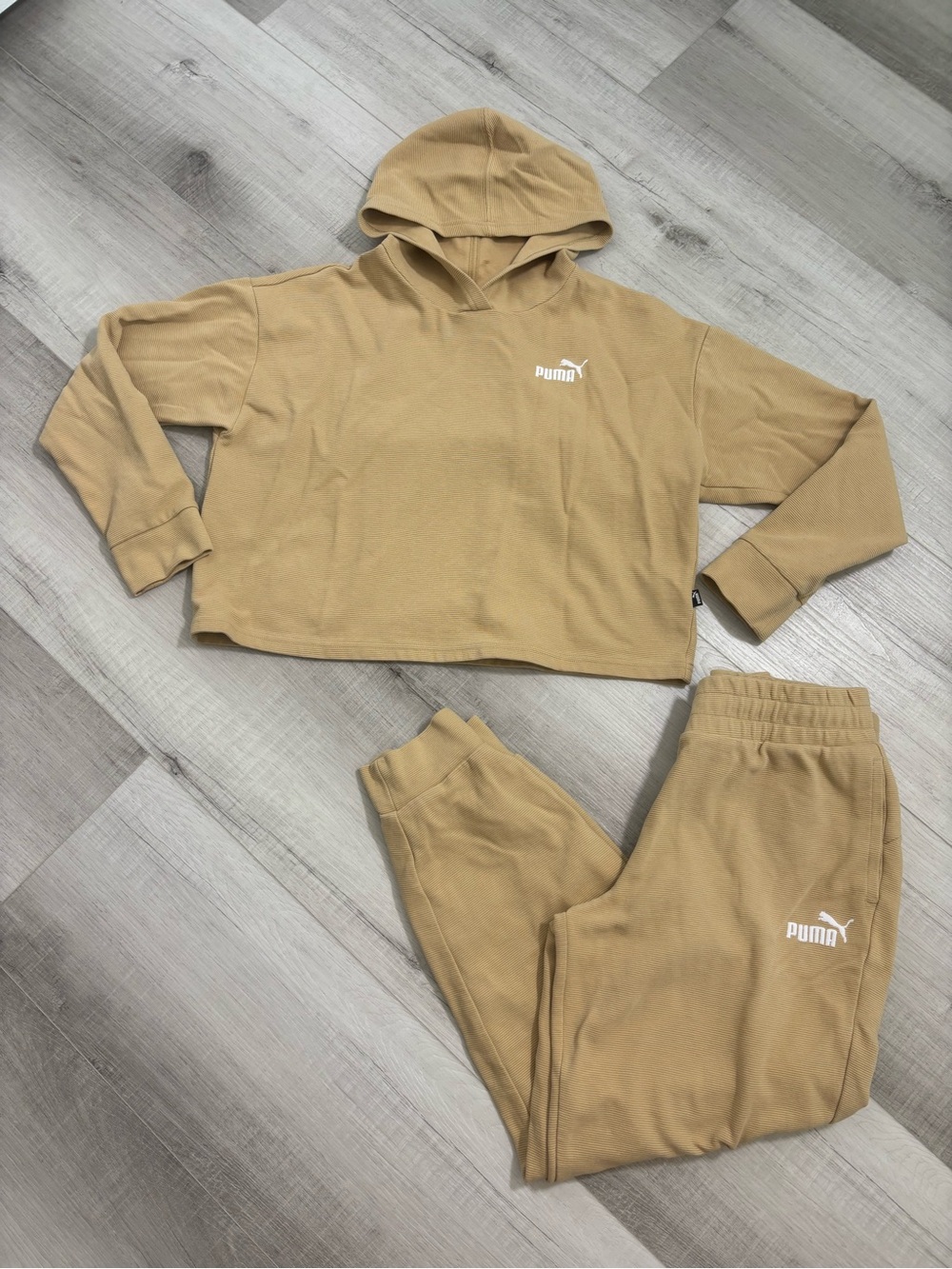 PUMA Tan Ribbed Hoodie Jogger 2-Piece Set Size Medium